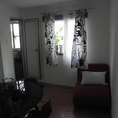 To+1 Dowtown Apartment *
